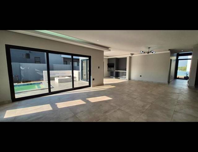4 BEDROOM HOUSE FOR SALE IN FOUNTAINBROOK ESTATE